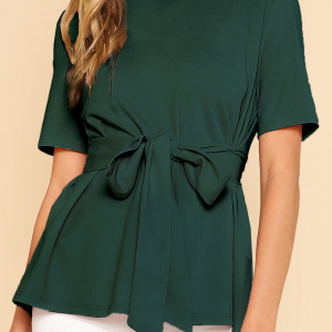 Top con cinto en lazo ajustable