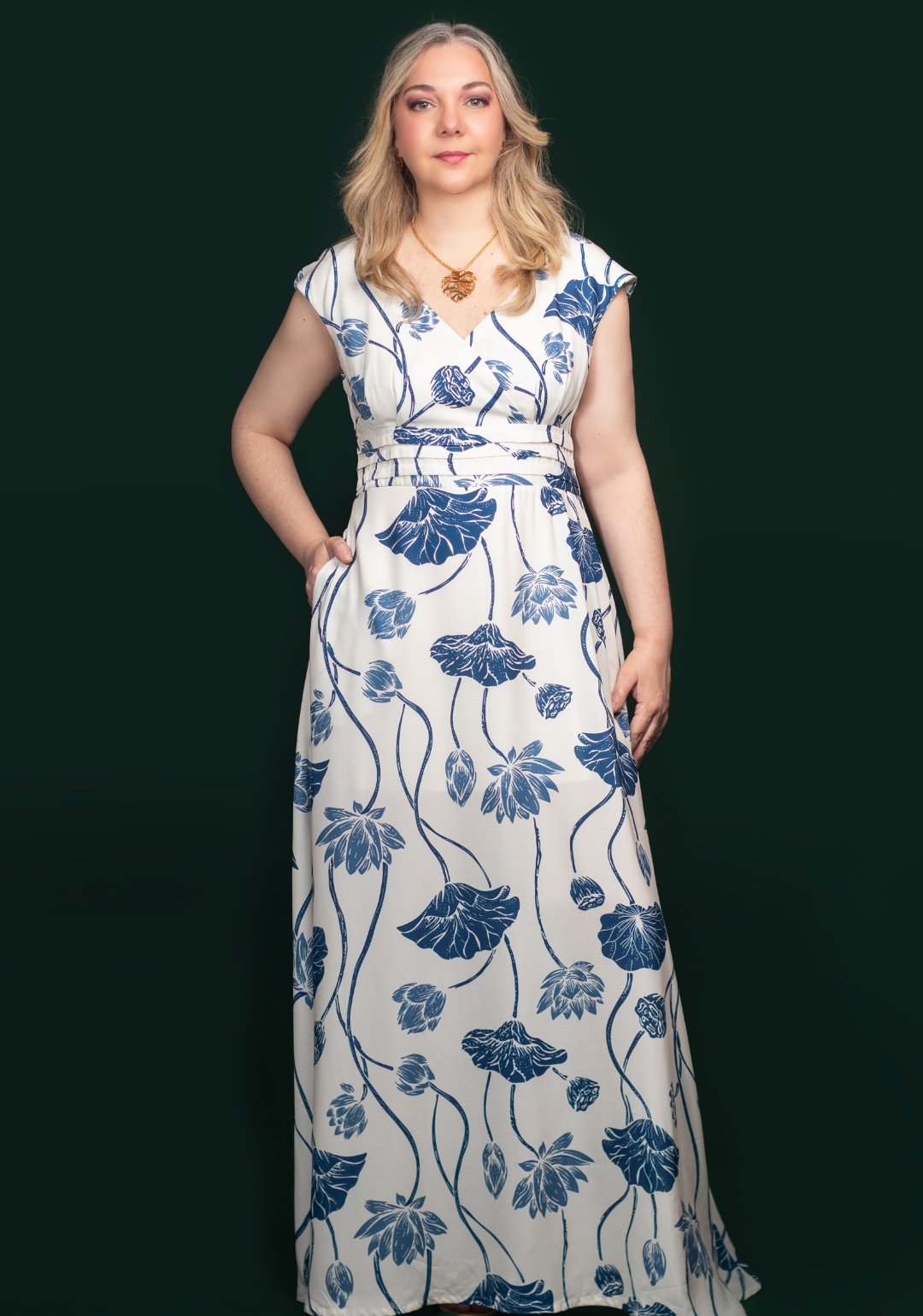 Vestido maxi estampado floral con bolsillos